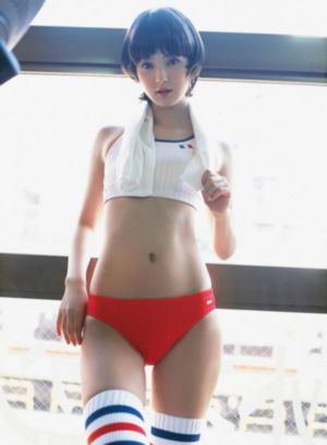 男人吃奶玩乳尖3p_4K电影免费在线