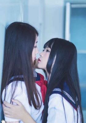 蜜桃成人免费直播在线观看_BDHD在线观看