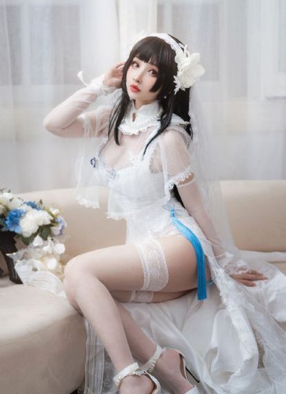 扒开女同学胸罩玩弄她的双乳_720免费观看